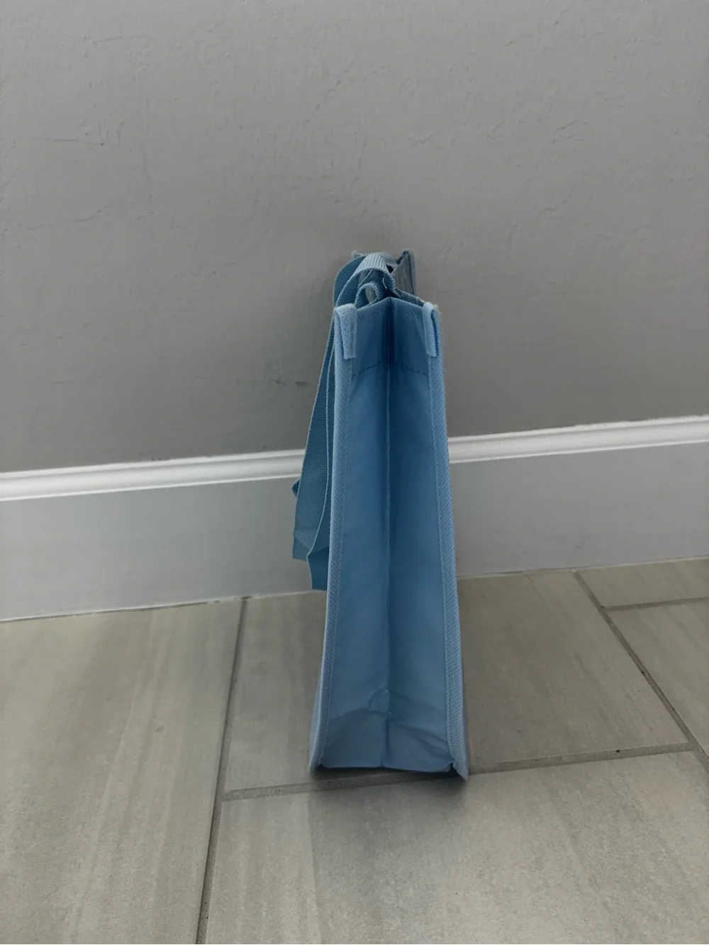NWT Lululemon Small Light Blue Tote with bubble logo - Picture 4 of 5